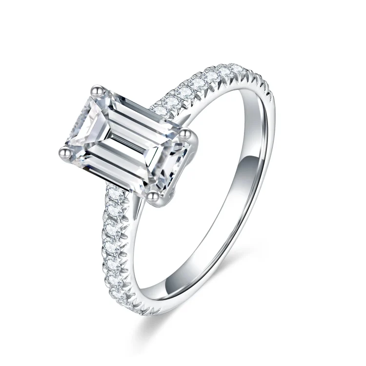 lab grown diamond ring